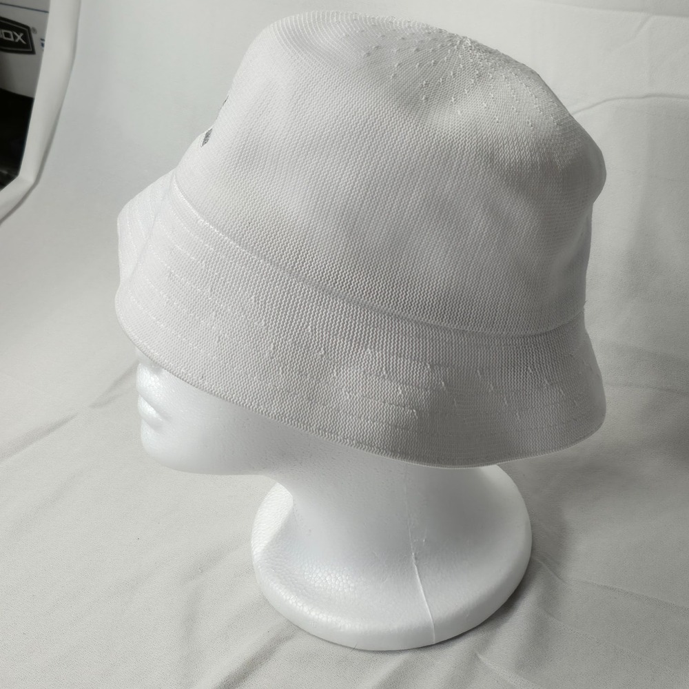 Kangol Men's White Tropic Launch Hat Size Small NWT